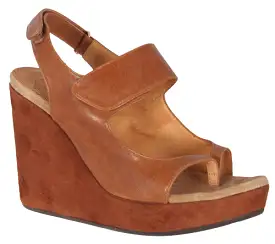 Daudau Wedge, Toast