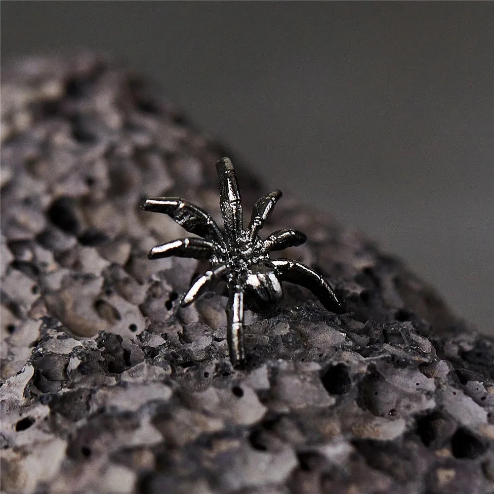 Goth Cool Unusual Spider Black Halloween Stud Earrings