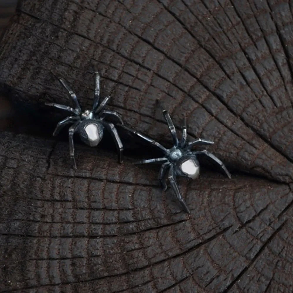 Goth Cool Unusual Spider Black Halloween Stud Earrings