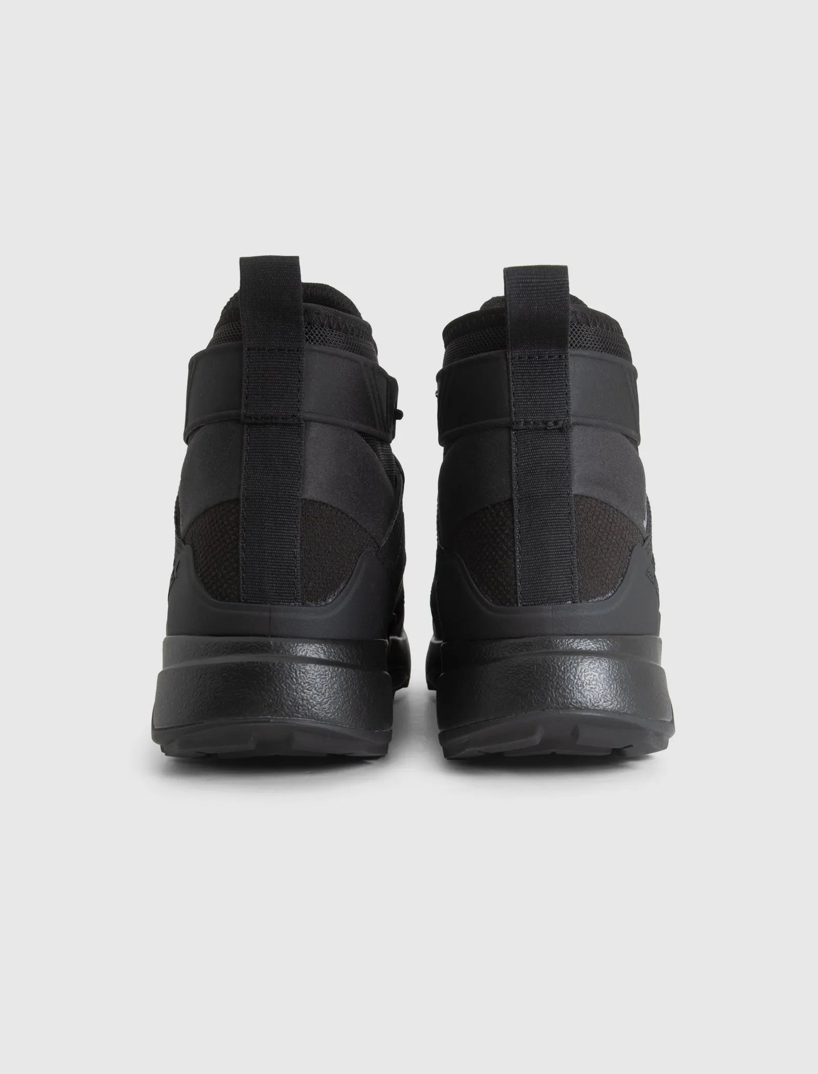 PHARRELL TERREX TRAILMAKER MID TRIPLE BLACK