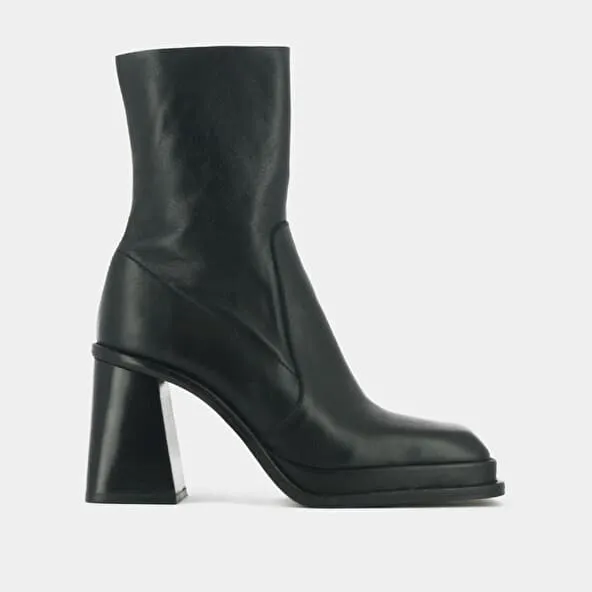 Platform boots with square toe in black leather