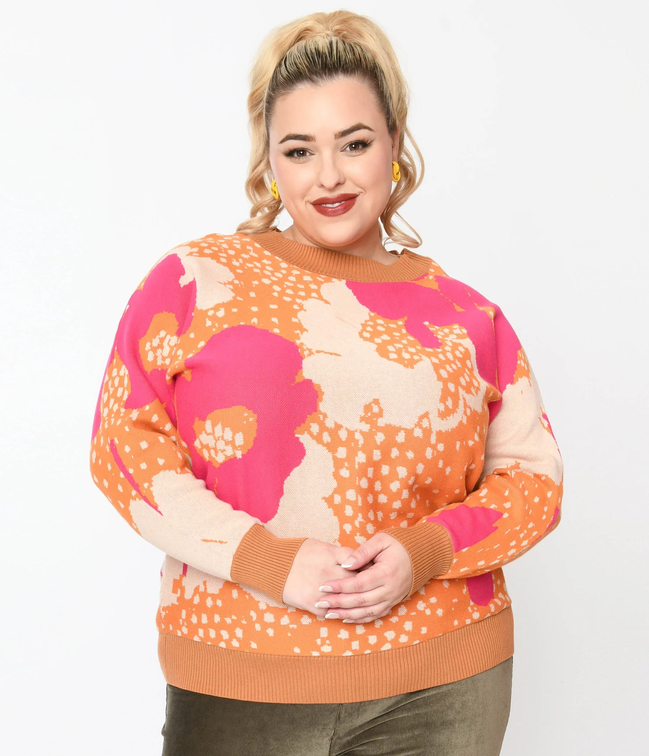 Plus Size 1970s Rust Orange & Fuchsia Floral Knit Sweater