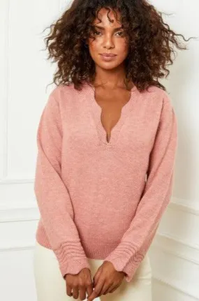 Scallop Trimmed Knit Jumper in Pink