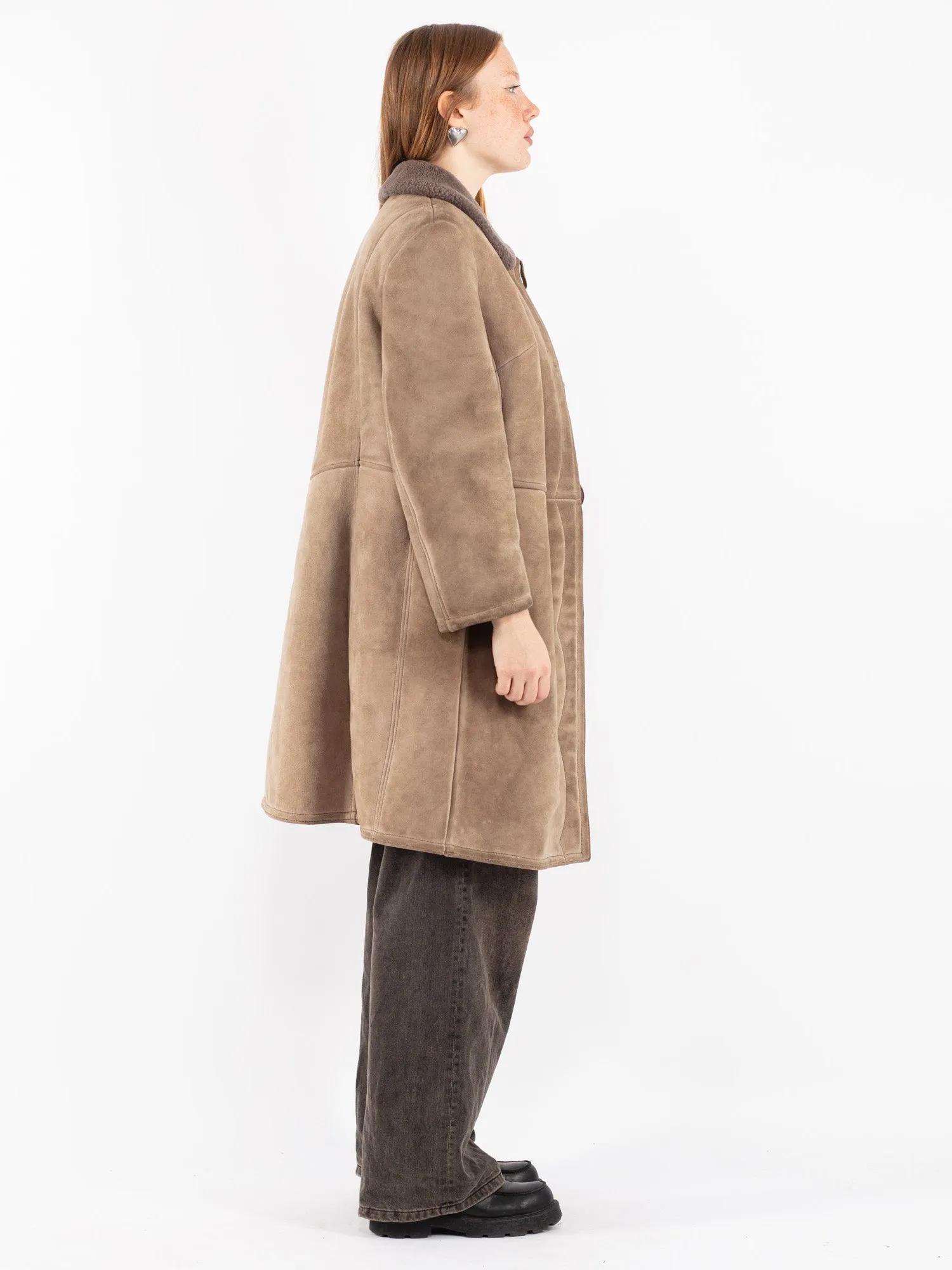 Vintage 70's Women Sheepskin Coat in Beige