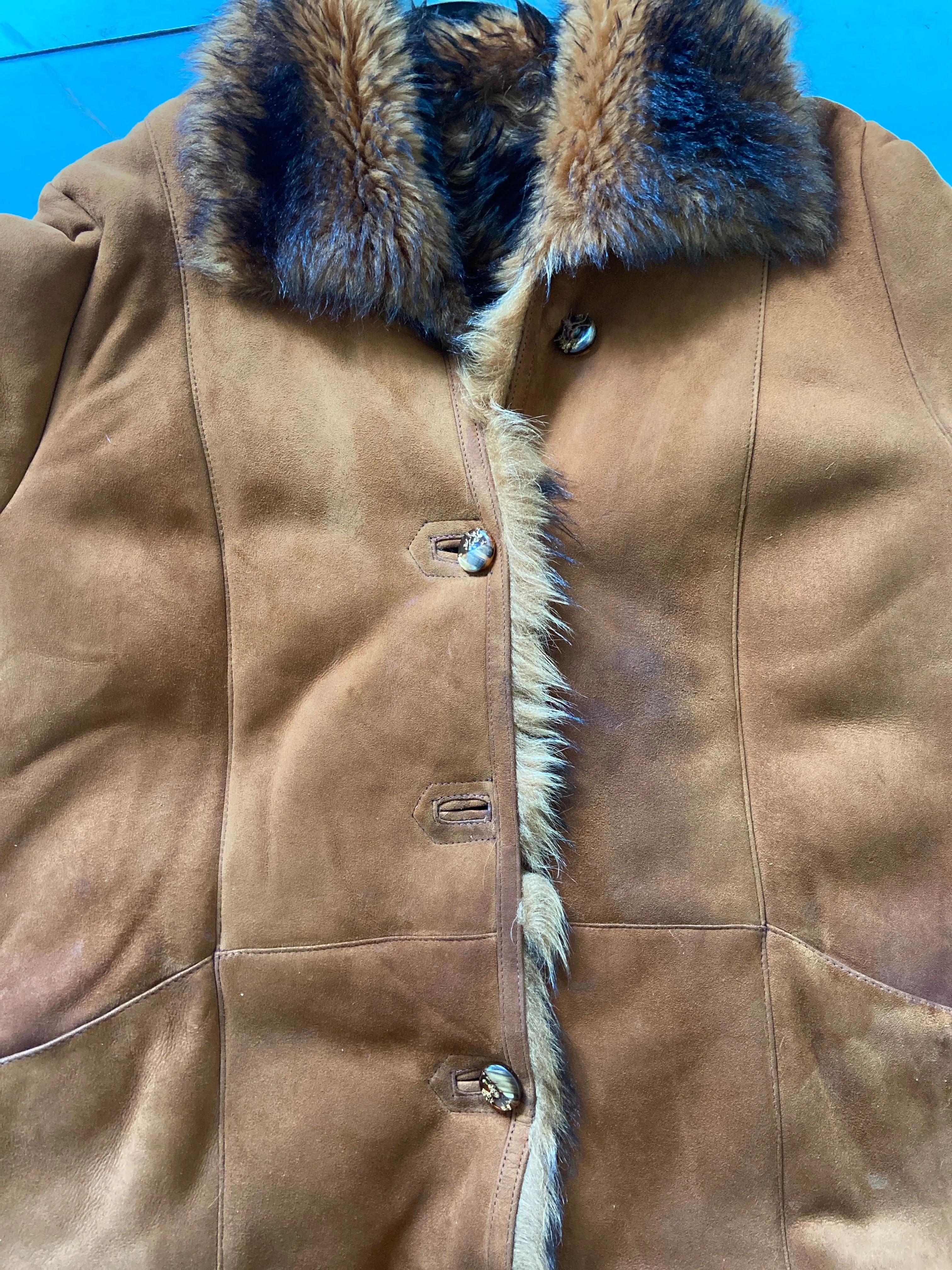 Vintage 80's Women Oversized Shearling Coat in Brown