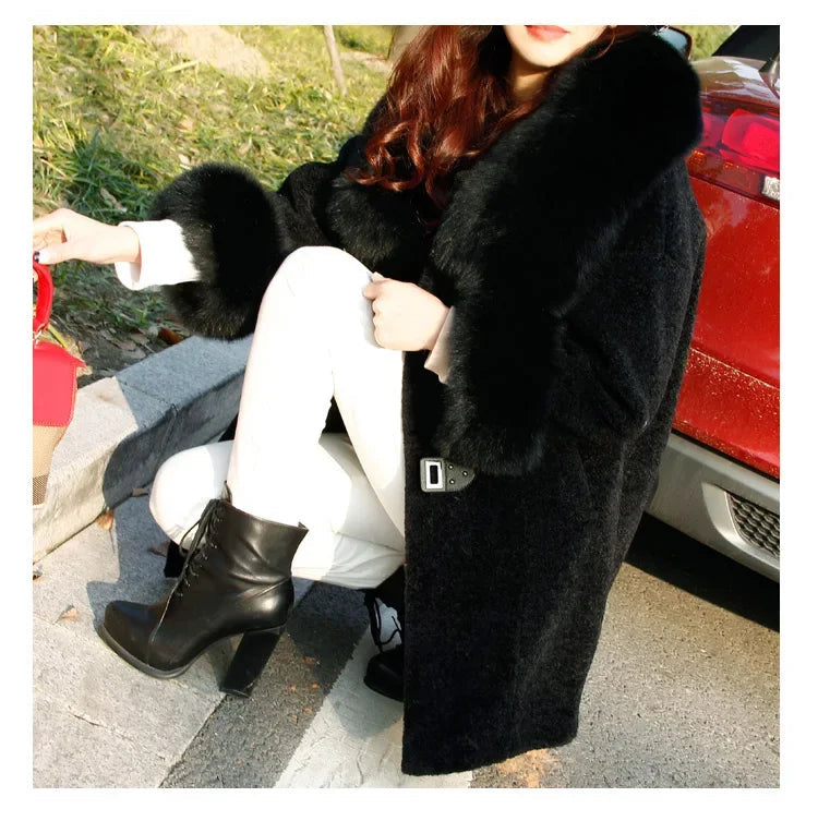 Women's Luxury Natural Fox Fur O-Neck Collar Mid-length Winter Coat